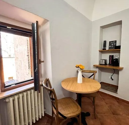 Your Etruscan Escape